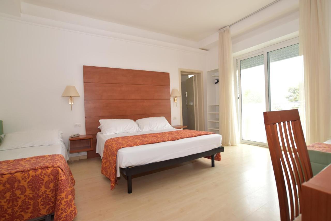Hotel Villa del Parco Rimini Esterno foto
