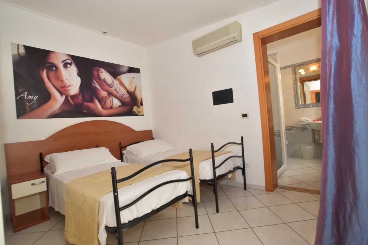 Hotel Villa del Parco Rimini Esterno foto