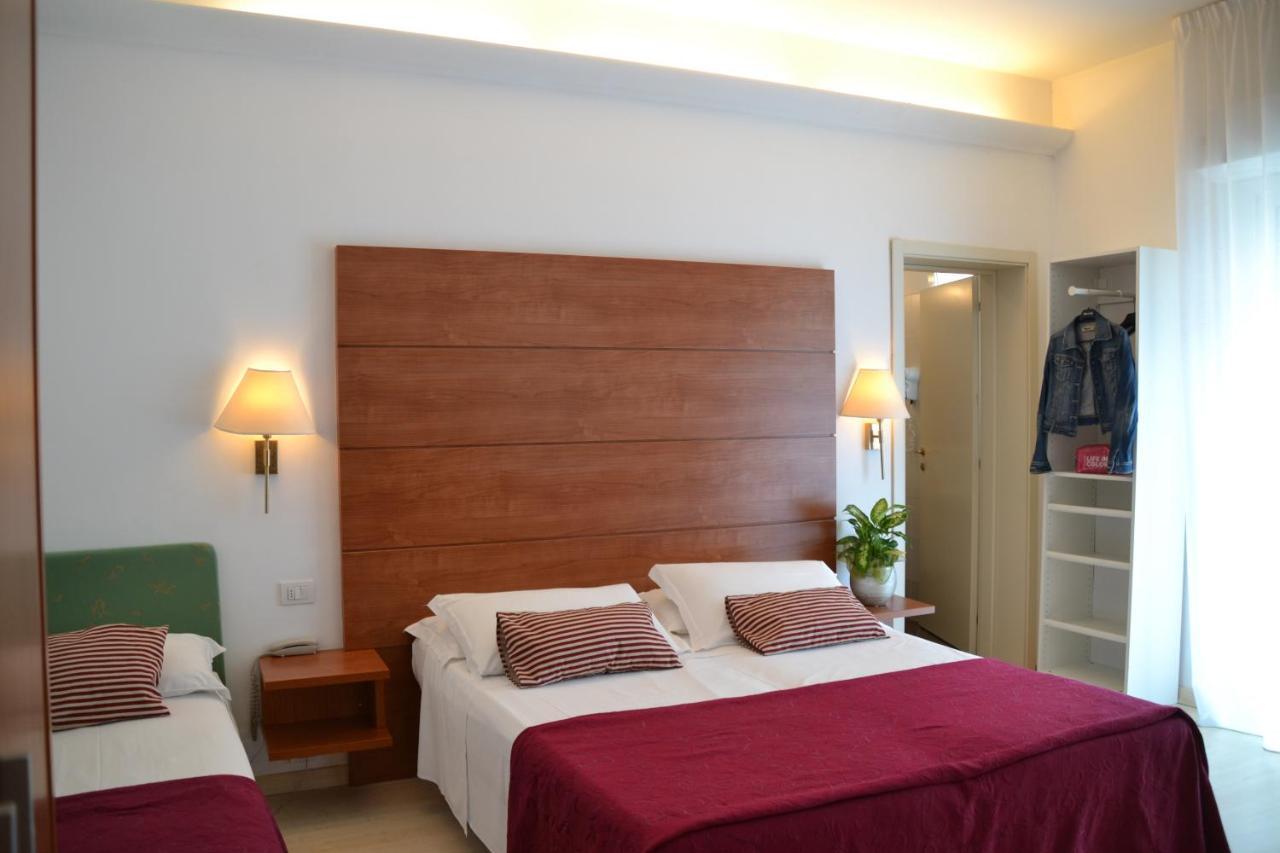 Hotel Villa del Parco Rimini Esterno foto